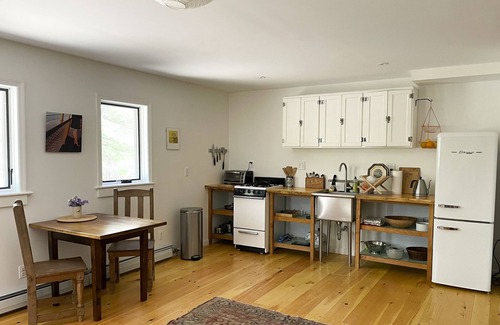 Livingston Cottage | Serene, stylish cottage - close to Hudson - New Listing