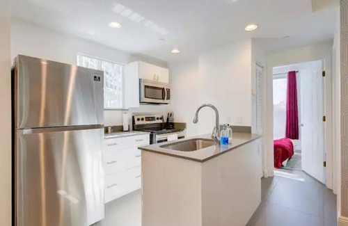 Allapattah Apartment | Serene Tranquility Apartment - 2BR/3BA in Wynwood!
