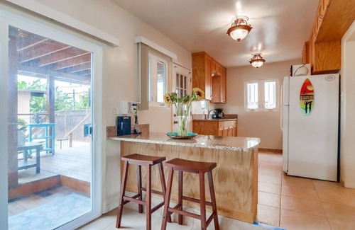 Ocean Beach Cottage | Serenity at Sunset Cliffs - 1 bedroom cottage 1 block from Sunset Cliffs