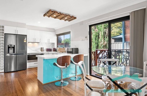 Christies Beach House | "Serenity" @ Christies