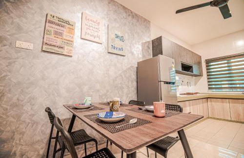 Taman Pakatan House | Serenity Family Stay Ipoh 8 pax