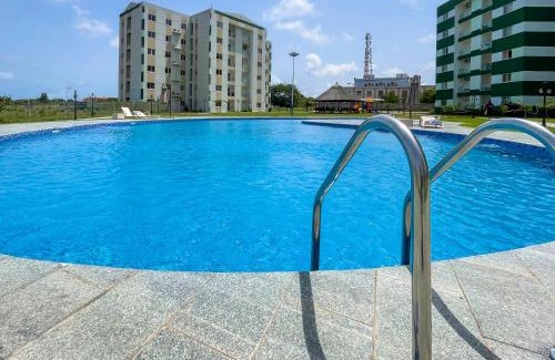Sakumono Apartment | Serenity Haven - Gated Pool WiFi Sea View