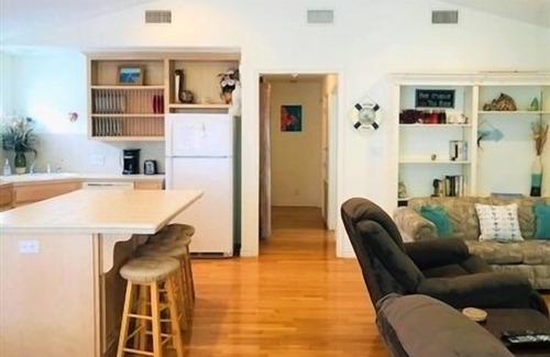 Port Mansfield House | Serenity Home. 2 Bedroom, 2 Bath. Sleeps 6. 5 Beds. 2 Boat Slips. Fishing Light.