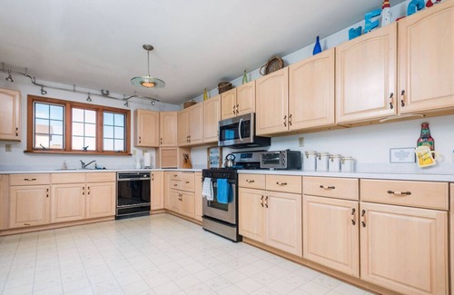 Captain's Cove House | Serenity Now - 20 minutes to Chincoteague!