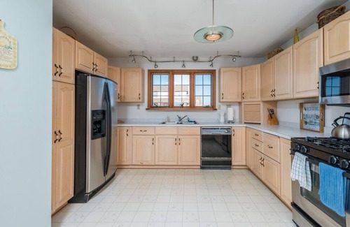 Captain's Cove House | Serenity Now - 20 minutes to Chincoteague!
