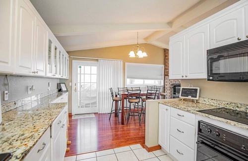 Beaver Shores House | Serenity on Beaver Lake House