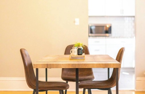Corcoran House | Serenity place 2-bedroom home minutes from Minneapolis, AC, WiFi, pet friendly