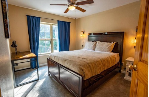 Skyway House | Serenity Skyline Lodge