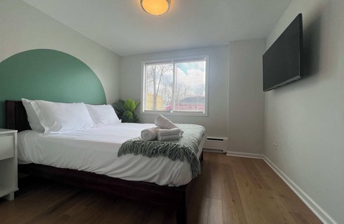 Lombard Apartment | Serenity & Style, With Parking