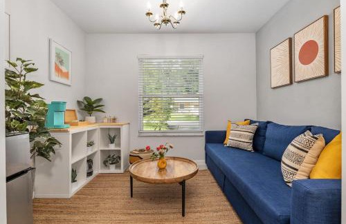 Alachua House | Serenity Terrace KING bed w Lounge & Coffee Bar