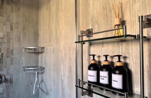Tlokweng Apartment | SERENITY VILLA Self Catering Apartment