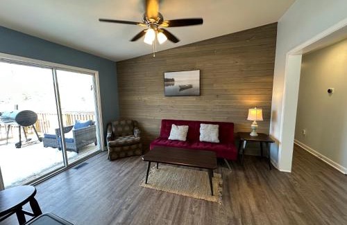 Wise House | Serenity - Waterfront 3 Bed, 2 Bath, Water Toys, EV Charger
