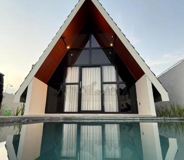 Lombok Hotel | SEROJA Villa and Camping Ground
