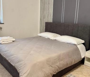 Serravalle Scrivia Apartment | Serravalle Shop&Stay