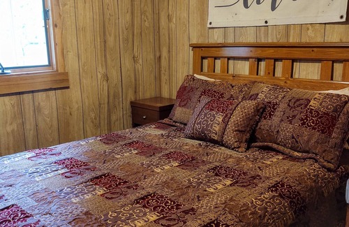 Sault Ste. Marie Cabin | Serry Summer Kamp on Waterfront Property