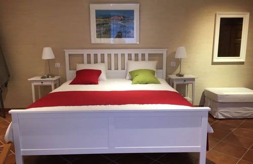 Les Arques House | Set of 2 guest rooms and 1 gîte for 6 people.