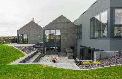 Ballybunion House | Set on the Wild Atlantic Way, modern house offering total luxury.