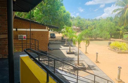 Minneriya Hotel | Sethway Village