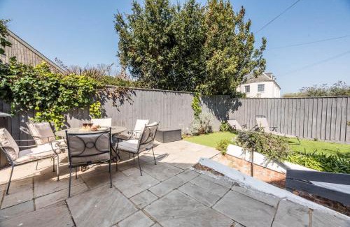 Aldeburgh House | Settled In, Aldeburgh