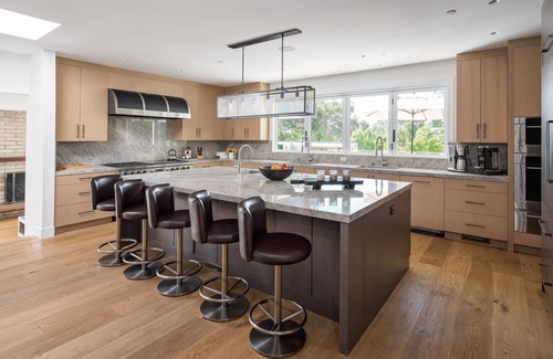 Eldridge House | SEVEN KING SUITES - Tennis, Volleyball, Bocce, Croquet, 60-foot Saltwater Pooln