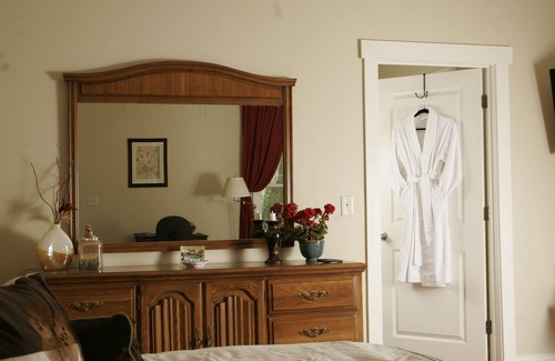 High Point Bed & Breakfast | Seven Oaks Bed & Breakfast