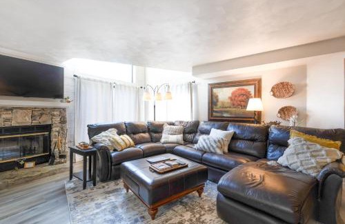 Seven Springs Apartment | Seven Springs Meadowridge 3 Bedroom Standard Condo - Sleeps 10, Pet Friendly! condo