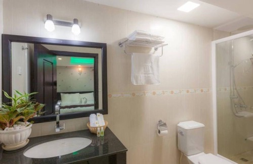Sangkat Veal Vong Hotel | Seventh Heaven Hotel and High Bar