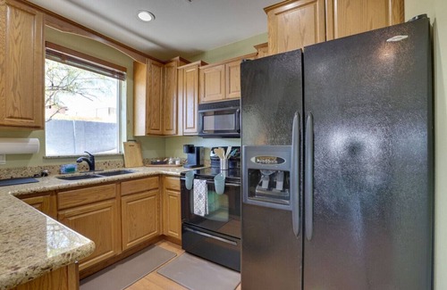 Phoenix House | Sevillage @ Thunderrock