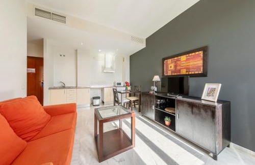 Parque Alcosa Apartment | SevillaHome-Apartamento complejo piscina parking