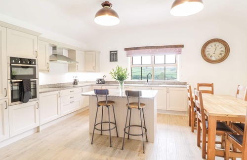 Cwmtirmynach Cottage | SGUBOR, family friendly, character holiday cottage in Llangwm
