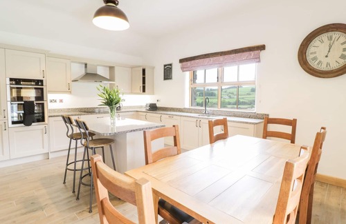 Cwmtirmynach Cottage | SGUBOR, family friendly, character holiday cottage in Llangwm