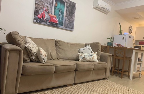 Mawson Lakes Apartment | Shabby Chic Hideaway 2 BR apartment - Adelaide/Barossa gateway!