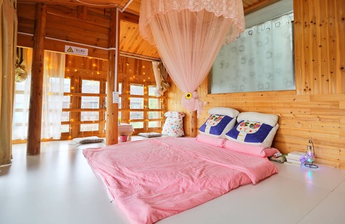 Longsheng Various Nationalities Autonomous County House | ShadowGreen Hotel