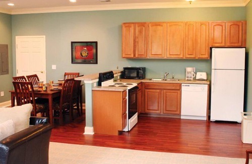 Conway Condo | Shaftesbury Glen - Palmer