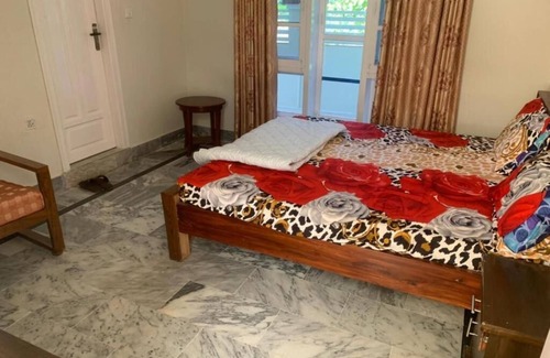Miandam Hotel | Shah Family Guest House