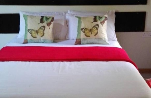 Shakawe House | Shakawe Sands Lodge