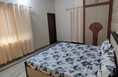 Civil Lines House | Shakuntala Sadan