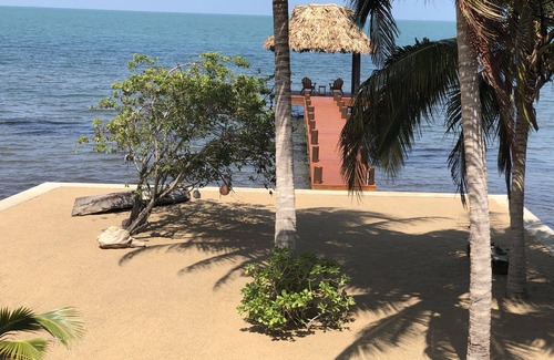 Sittee River Villa | Shallow Bay - oceanfront romantic hideaway, ocean breezes and gorgeous views