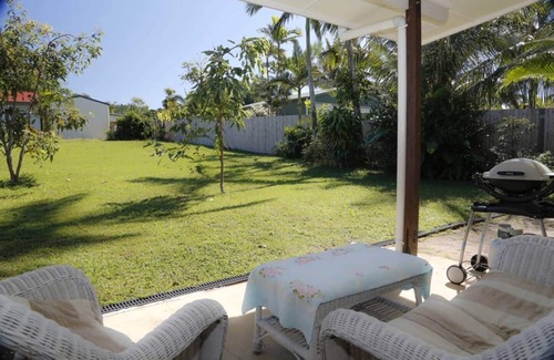 Wongaling Beach House | Shalom by the Sea
