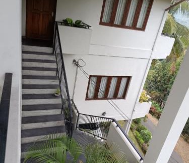 Peradeniya House | Shalom