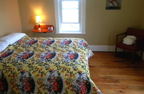 Ashfield-Colborne-Wawanosh Cottage | Shamrock Beach Cottage near Ontario's sandy west coast!