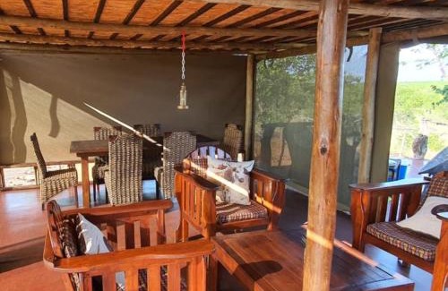 Phalaborwa Cabin | Shanatsi Safari Lodge