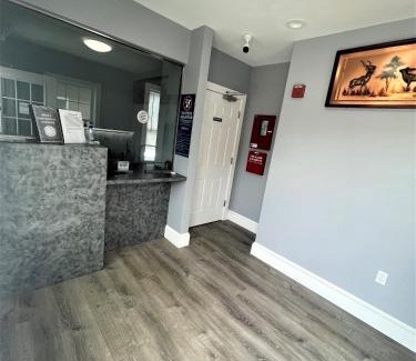 Seekonk Hotel | Shangri-La Motel