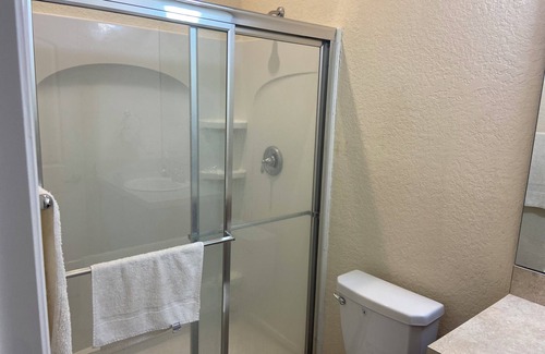 Tavares Apartment | Shantiniketan Apartment /50 minutes to the Disney 2 mile to down town Tavares.