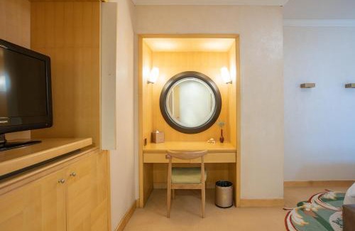 Longhu Qu Hotel | Shantou Junhua Haiyi Hotel