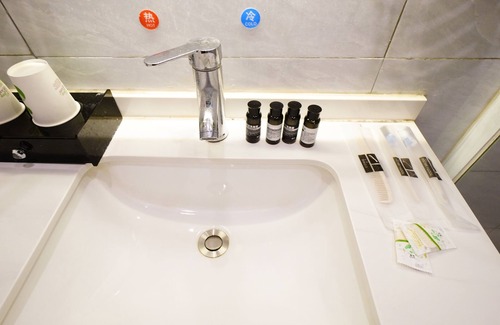 Yangshuo Hotel | Shanxun Snow Mountain Villa Hotel