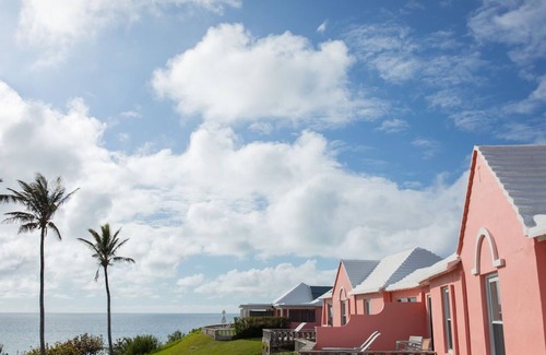 Somerset Village Apartment | Shared Pools & Private Beaches! Room w/Garden View