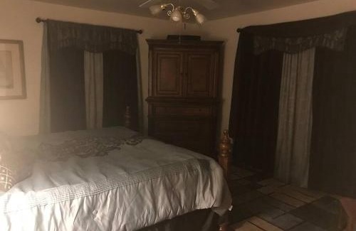 Bushnell House | ShariPeacefulPlace