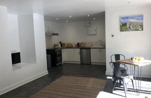 Dartmeet Apartment | Sharp Tor Riverside Studio Apartment