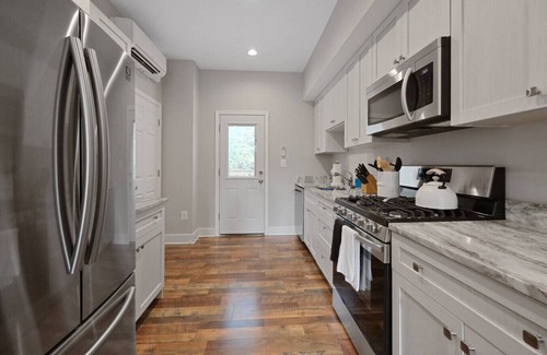 Shaw House | Shaw Chic Oasis: Metro-Accessible 2BR Rowhouse